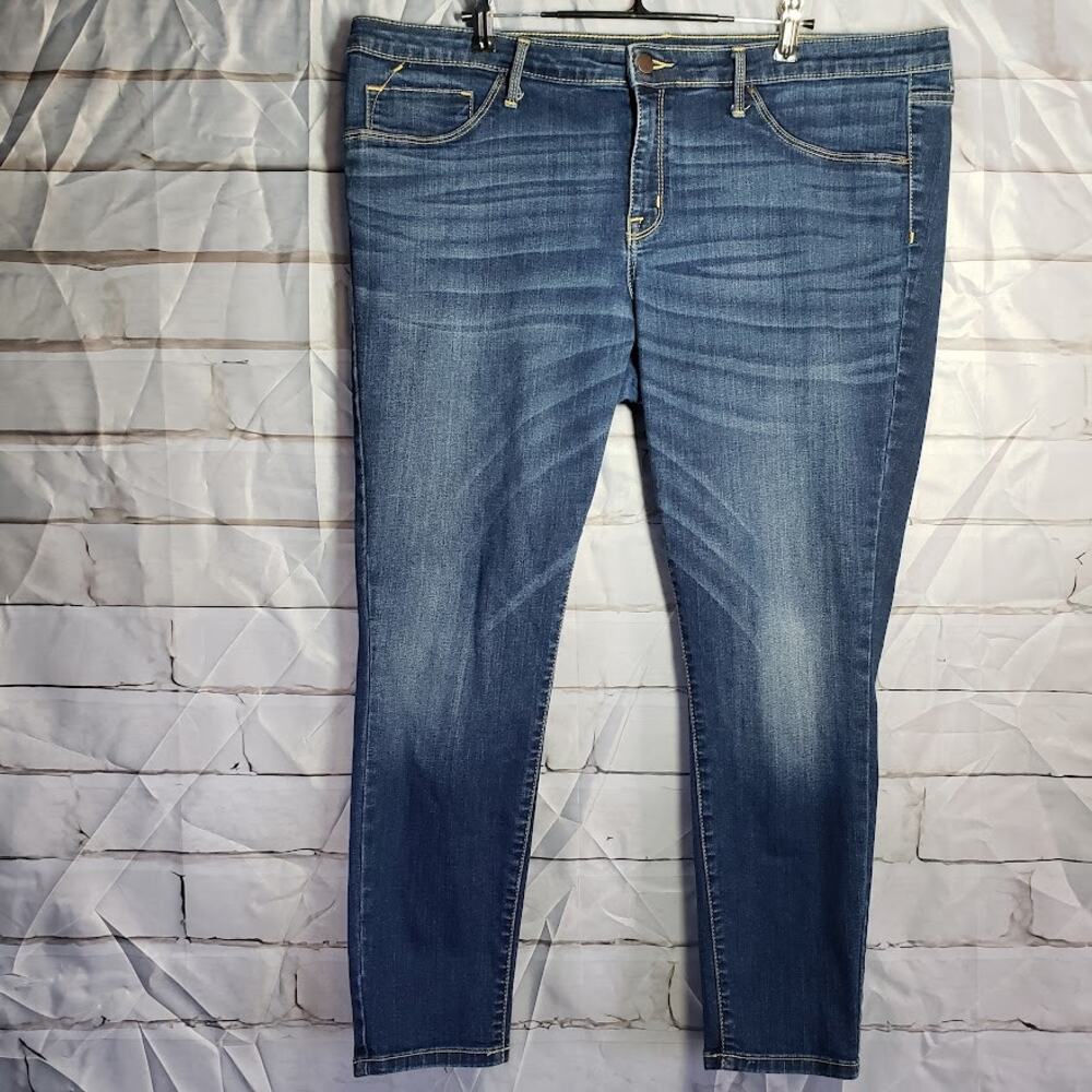 Torrid Plus Super Soft Jegging Size 20R